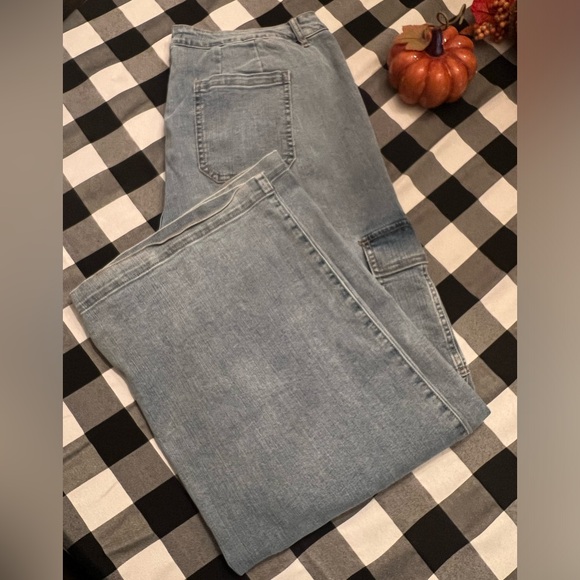 C EST 1946 jeans - Picture 3 of 5